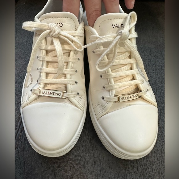 Valentino Shoes - Picture 5 of 8